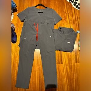 Figs scrub set in coal